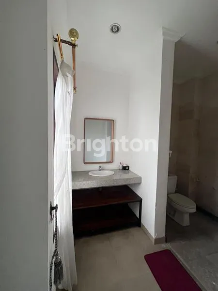 image VILLA SEMI FURNISE 2 LANTAI KEROBOKAN (7)