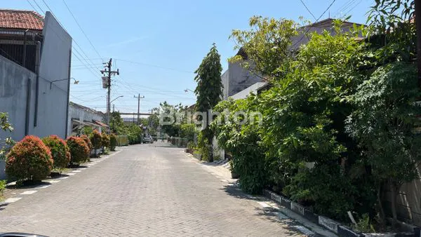 image RUMAH HOEK 1 LANTAI DI SEMARANG (4)