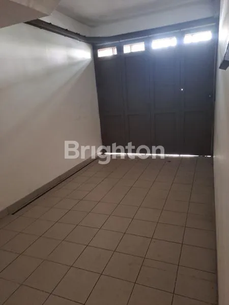 image SEWA RUMAH LUAS 4 KT DEKAT KAMPUS BANDUNG (4)