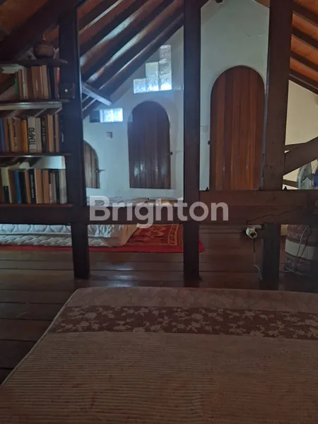 image VILLA MINIMALIS LOKASI STRATEGIS DI PUSAT SEMINYAK (3)