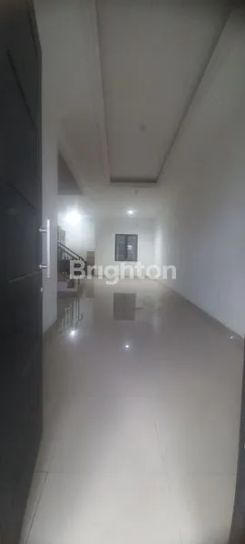 image DI JUAL/ SEWA RUMAH 3 LANTAI DI TOMANG, JAKARTA BARAT (2)