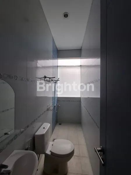 image RUMAH MEWAH DI PALM BEACH, PAKUWON CITY (4)