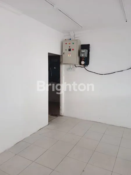 image KIOS EX. INDOMARET APARTEMEN RIVERSIDE MUARA ANGKE (3)