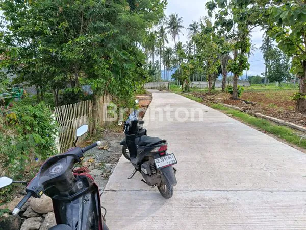 image BANGUNAN SIAP UNTUK HUNIAN DAN USAHA (6)