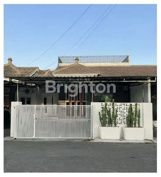 image RUMAH 3 LANTAI SUDAH RENOV DIPERUMAHAN WIKA BALIKPAPAN (1)