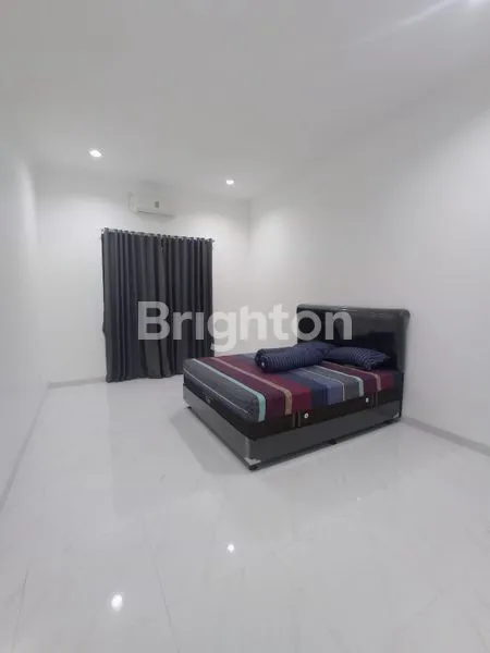 image RUMAH MEWAH 2 LANTAI DI ARCAMANIK, LT 248M² (6)