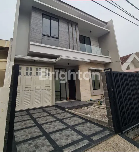 image RUMAH 2 LANTAI NEW BRAND DI MANYAR KERTOADI (1)