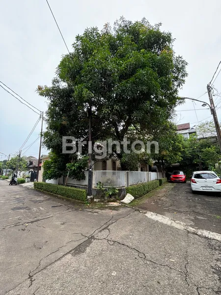image RUMAH HOOK DI JALAN PUNAI BINTARO JAYA SEKTOR 2  (2)
