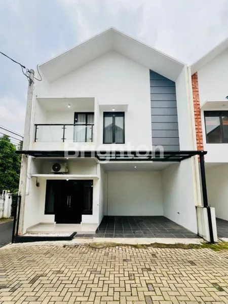 image RUMAH MEWAH STRATEGIS CASA 9 CILANDAK FURNISH DAN SIAP HUNI (1)