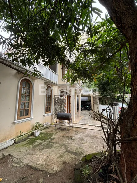 image RUMAH HOOK DI JALAN PUNAI BINTARO JAYA SEKTOR 2  (8)