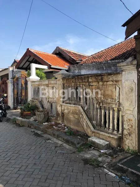 image PROPERTI KOST UNGGULAN DI SEMAMPIR, SHM (1)