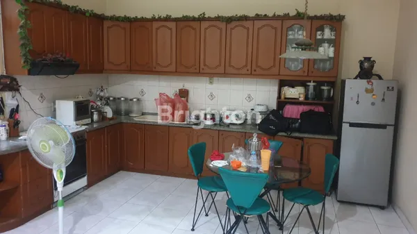 image RUMAH 2 LANTAI VICTORIA PARK RESIDENCE KARAWACI BARU (4)