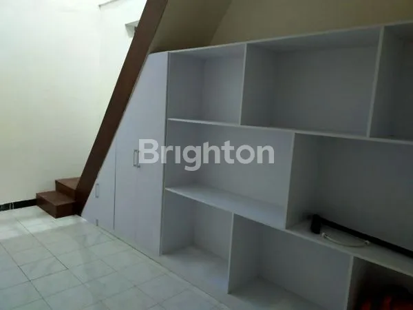 image RUMAH STRATEGIS DI WARU, LT LUAS 153M² HARGA NEGO (8)