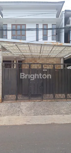 RUMAH CANTIK DAN LUAS DI CILANDAK TIMUR JAKARTA SELATAN