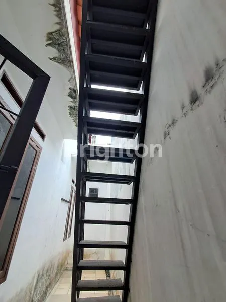 image RUMAH STRATEGIS DI BANTARJATI, 3+1 KT, LT 175M² (7)