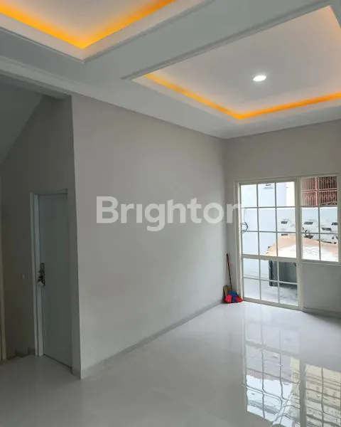 image RUMAH DIKAWASAN DEKAT KENJERAN MERR GALAXI MALL DALAM KAWASAN ADA CLUB HOUSE SEKOLAH TIPE HOOK (NGANTONG HOKI) KAWASAN LEBAK INDAH KEAMANAN 24 JAM (3)