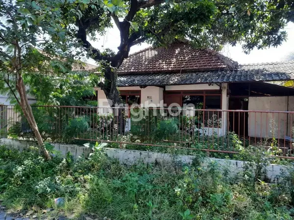 image BUTUH CEPAT LAKU RUMAH HITUNG TANAH KUTISARI 8JT/METER, LINGKUNGAN NYAMAN, DEKAT SIWALANKERTO (1)