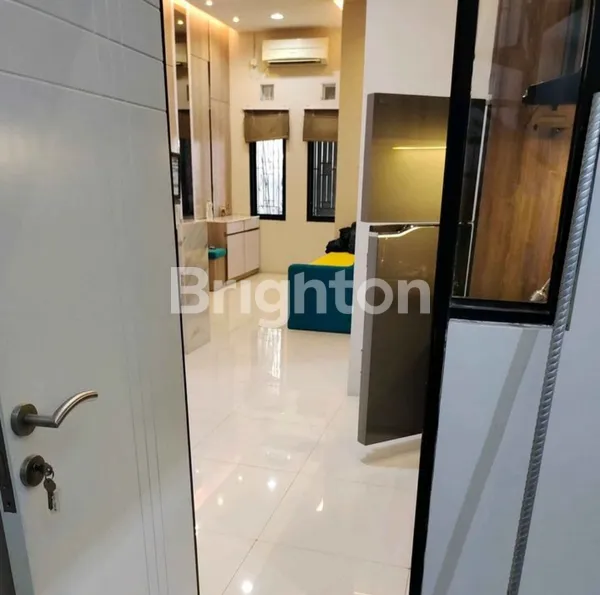 image HUNIAN NYAMAN SUKOLILO DIAN REGENCY, DINGIN HADAP SELATAN, SANGAT TERAWAT  (3)