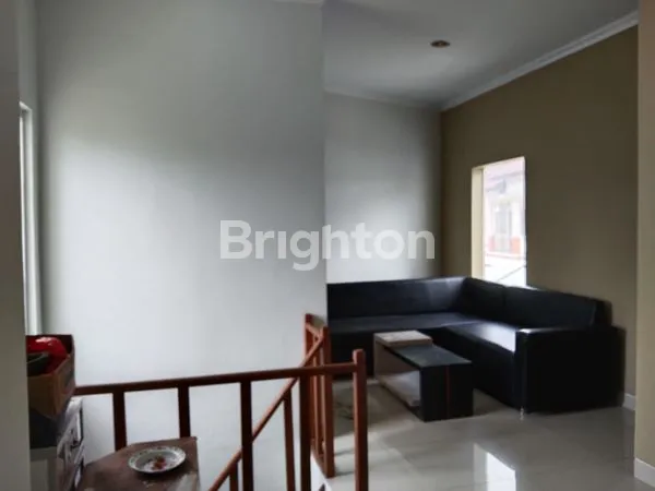 image RUMAH USAHA EX KANTOR PEMASARAN, LOKASI STRATEGIS (2)