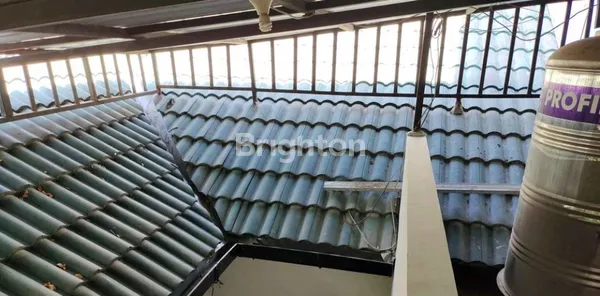 image HUNIAN NYAMAN SUKOLILO DIAN REGENCY, DINGIN HADAP SELATAN, SANGAT TERAWAT  (7)