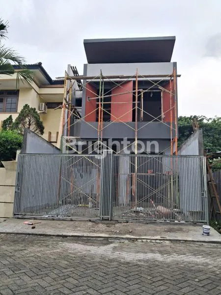 image RUMAH MANYAR JAYA DEKAT SEKOLAH PETRA MANYAR ROW JALAN LEBAR (2)