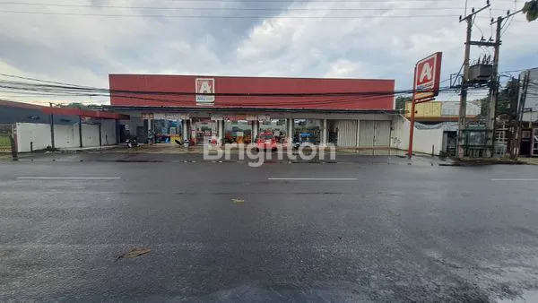 RUKO DENGAN POSISI STRATEGIS