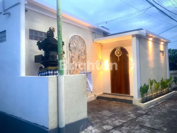 FOR RENT — PRIVATE VILLA MEWAH DI MUNDUK SARI, KEROBOKAN