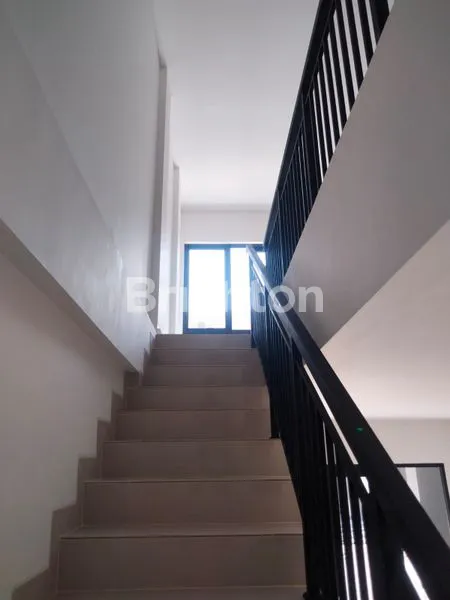 image RUKO AKASA BSD 2 LANTAI, DEKAT 3 AKSES TOL (5)