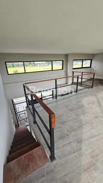 image RUMAH MODERN MEZANINE DI TULIP GARDEN BALI (6)
