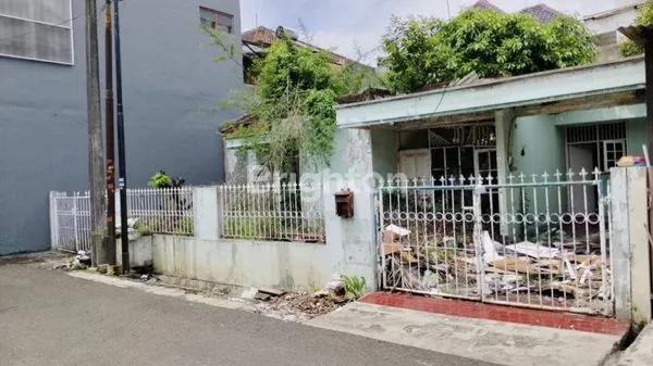 image PERUMAHAN TAMAN MERUYA ILIR MERUYA UTARA KEC. KEMBANGAN JAKARTA BARAT RUMAH TUA HITUNG TANAH HADAP TIMUR ROW JALAN 2 MOBIL DEKAT TOL MERUYA (2)