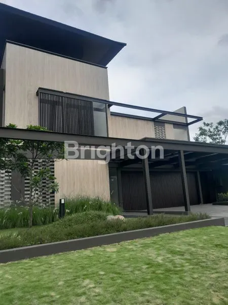 image RUMAH PREMIUM CLUSTER XANDARI LENGKAP DENGAN LIFT DAN KOLAM RENANG DI SUMMARECON BANDUNG\\N (1)
