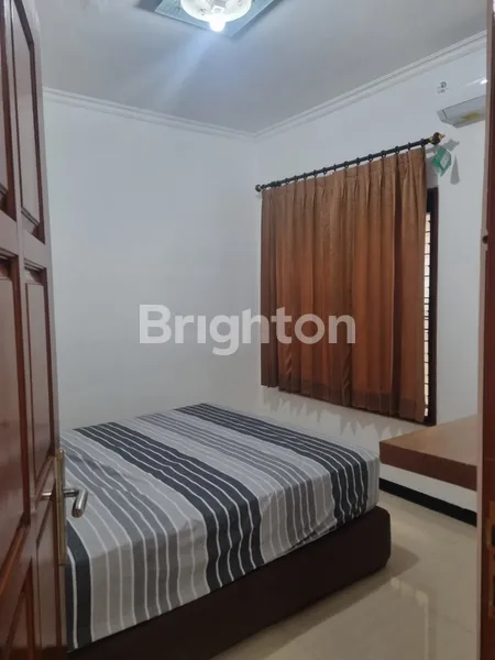 image RUMAH KOTAK 1 LANTAI SIAP HUNI DARMO PERMAI, SURABAYA BARAT (5)