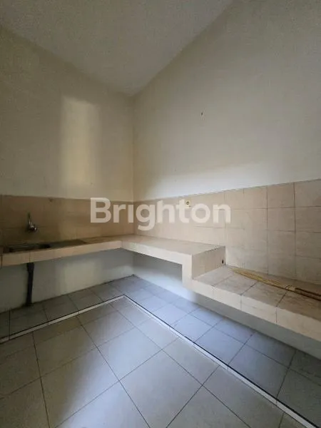 image RUMAH SIAP HUNI DI PONDOK CHANDRA, 3+1 KT, LT 135 (4)