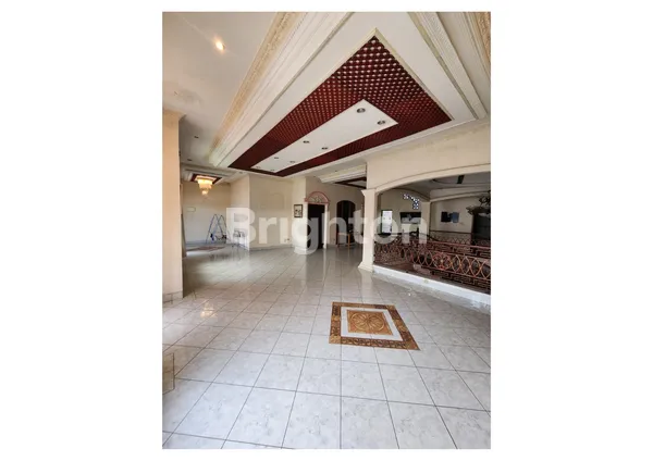 image RUMAH MEWAH 2 LANTAI DI TAMAN RATU, LT 252M² (4)