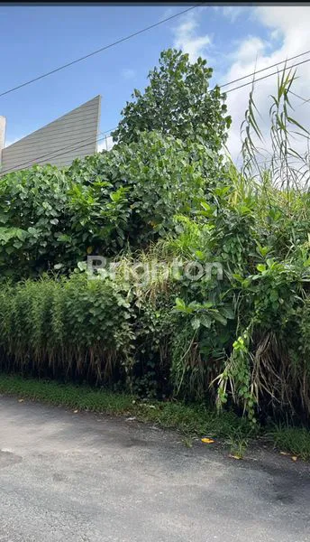 DISEWAKAN TANAH STRATEGIS DI JL. DEWI SRI  – LEGIAN, LOKASI PREMIUM UNTUK INVESTASI MENJANJIKAN!