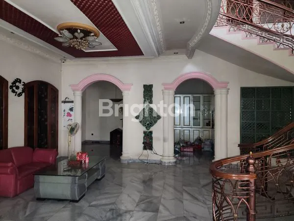 image RUMAH TAMAN RATU, HADAP TIMU,R JALAN 2 MOBIL, JAKARTA BARA (2)