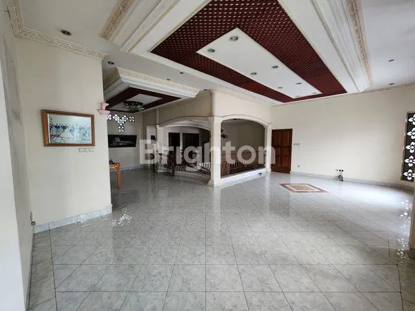 image RUMAH TAMAN RATU, HADAP TIMU,R JALAN 2 MOBIL, JAKARTA BARA (8)