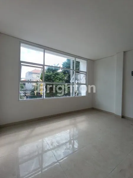 image HOT ITEM! SEWA 2 UNIT RUKO 2 LANTAI – FULL BLOCK SEMINYAK (3)