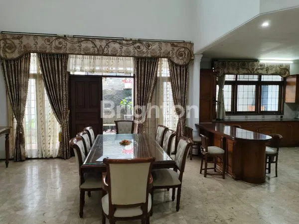 image DIJUAL RUMAH SIAP HUNI KONSEP ELEGAN DUREN SAWIT JAKARTA TIMUR (6)