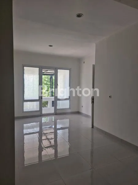 image RUMAH 2 LANTAI BARU SELESAI RENOVASI DI DALAM CLUSTER YANG NYAMAN DAN ASRI KOTA WISATA CIBUBUR, GUNUNG PUTRI, BOGOR, JAWA BARAT  (3)