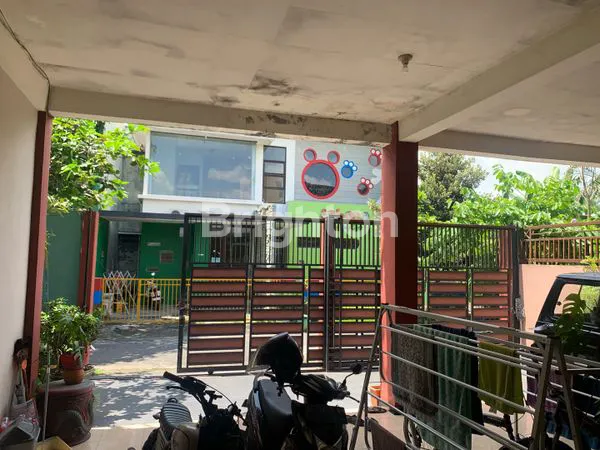 image MESIN UANG DI GEDOG! INVESTASI ANTI RUGI: RUMAH + KOST 4 KAMAR, POTENSI TAMBAH 7 KAMAR LAGI. SIAP RAUP PASSIVE INCOME BESAR (5)