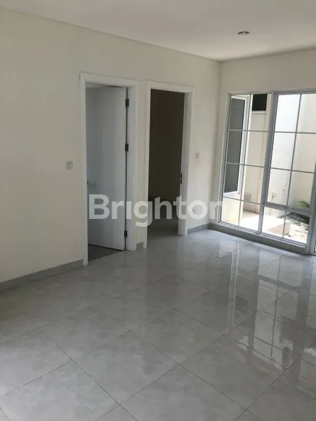 image DISEWAKAN RUMAH SEMI VILLA DI KOMPLEK ELIT DAERAH SWANCITY TANGERANG  (2)