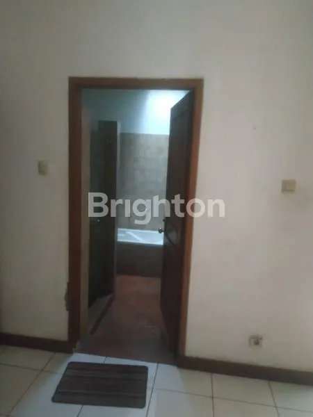 image DIJUAL RUMAH DI KEBAYORAN LAMA (4)