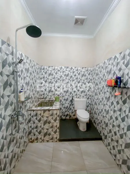 image RUMAH DI GRIYA KEBRAON UTARA SIAP HUNI (5)