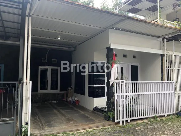 image RUMAH MUNGIL 2 LANTAI DENGAN 4 KAMAR DI DIENG MALANG (1)