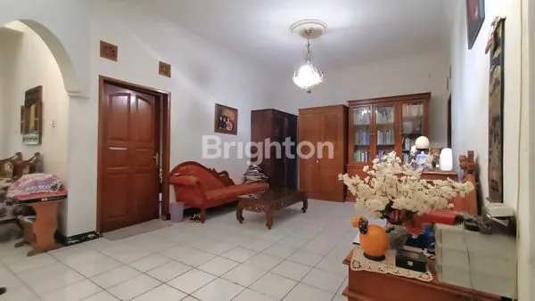 image RUMAH MEWAH 2 LANTAI, VIEW KOTA BANDUNG, LT 325M² (8)