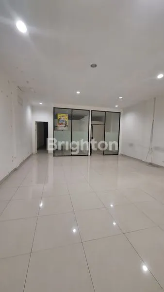 image RUKO 3 LANTAI DI JL. PROF. BASALAMAH, LOKASI PREMIUM (8)