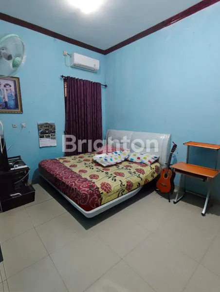 image MILIKI HUNIAN SIAP HUNI  NYAMAN RUMAH 4 KT LUAS  250M SHM LOKASI STRATEGIS DEKAT SEKOLAH DAN KULINER  (5)