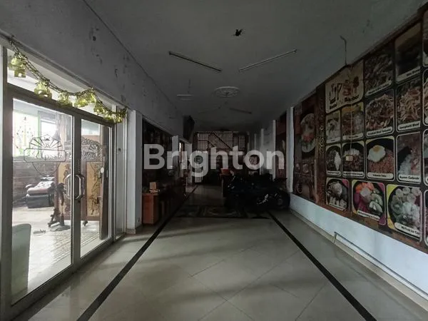 image RUMAH CANTIK KOMERSIAL EX RESTO, LAUNDRY, KOS-KOSAN, BARBERSHOP BISA BUAT USAHA KOMERSIL LAINNYA & HUNIAN NYAMAN DI PINGGIR JALAN STRATEGIS GROGOL JAKARTA BARAT (2)