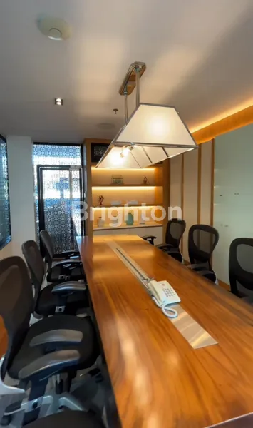 image GEDUNG KANTOR 6 LANTAI STRATEGIS JALAN EMBONG KENONGO SURABAYA PUSAT (6)